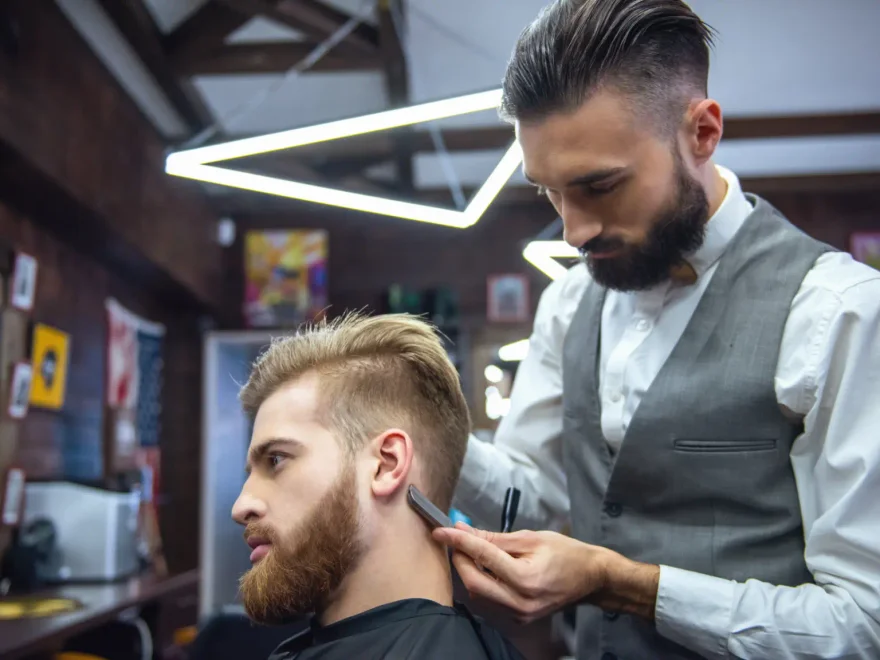 Colorista e designer de mechas