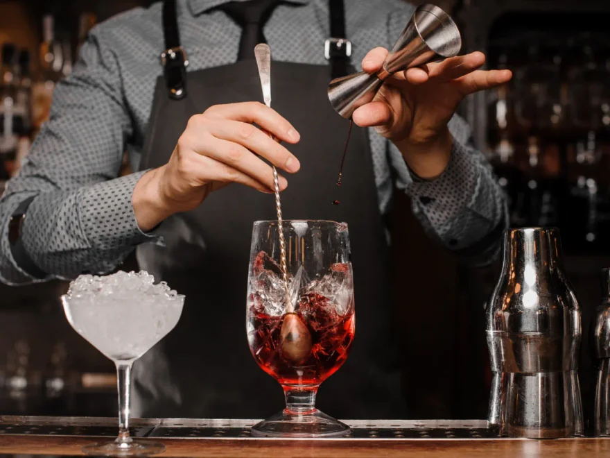 Apresentação de um bar e estrutura operacional