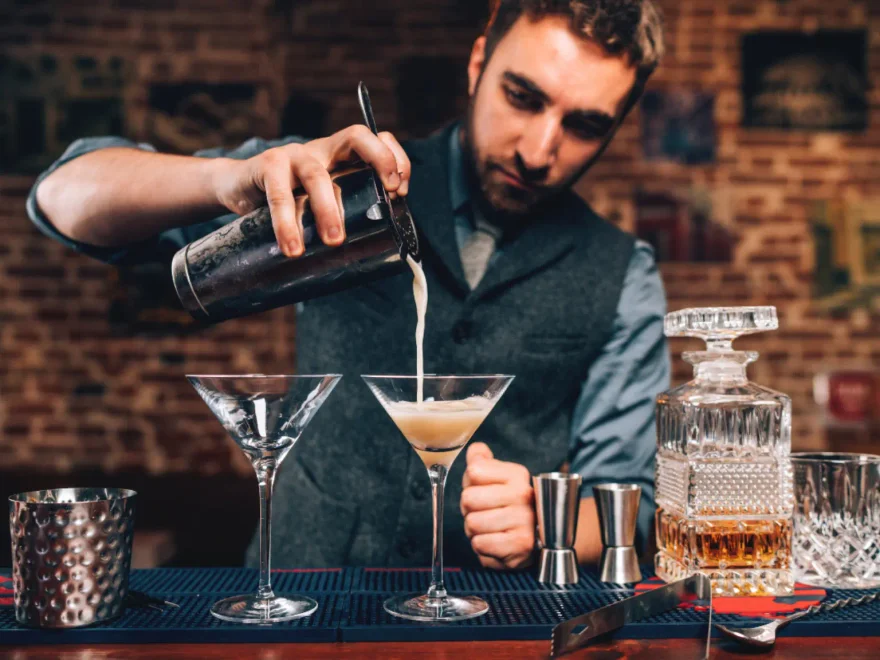 Atuação do barman e bartender